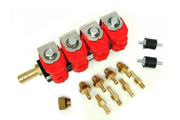 Vstřikovač VALTEC typ 30 - 12V, 6W, 3 Ohm, čtyřsekční, (pro trysky d. 1,3-3,5mm) 